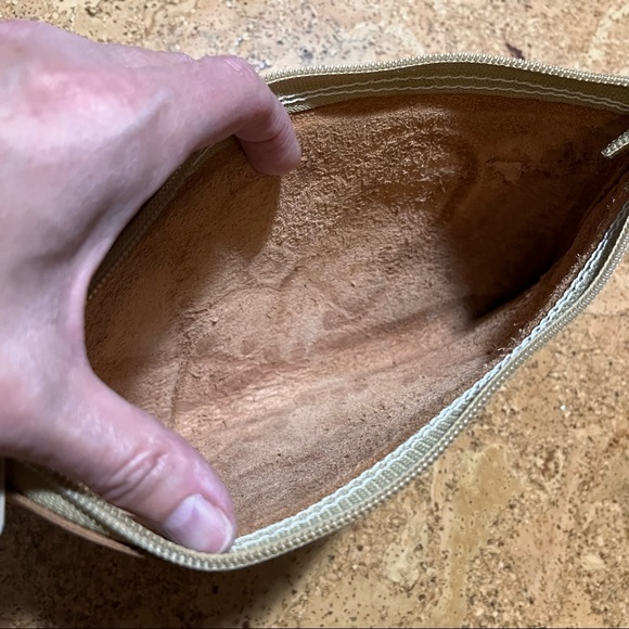 Vintage Tooled Poppy Clutch Purse - Picture 10 of 16